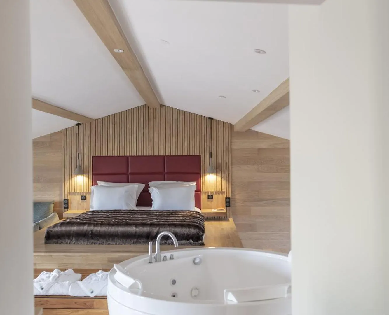 Hotel & Restaurant Origines Par Adrien Descouls - Teritoria Le Broc   Le Broc (Puy-de-Dome)