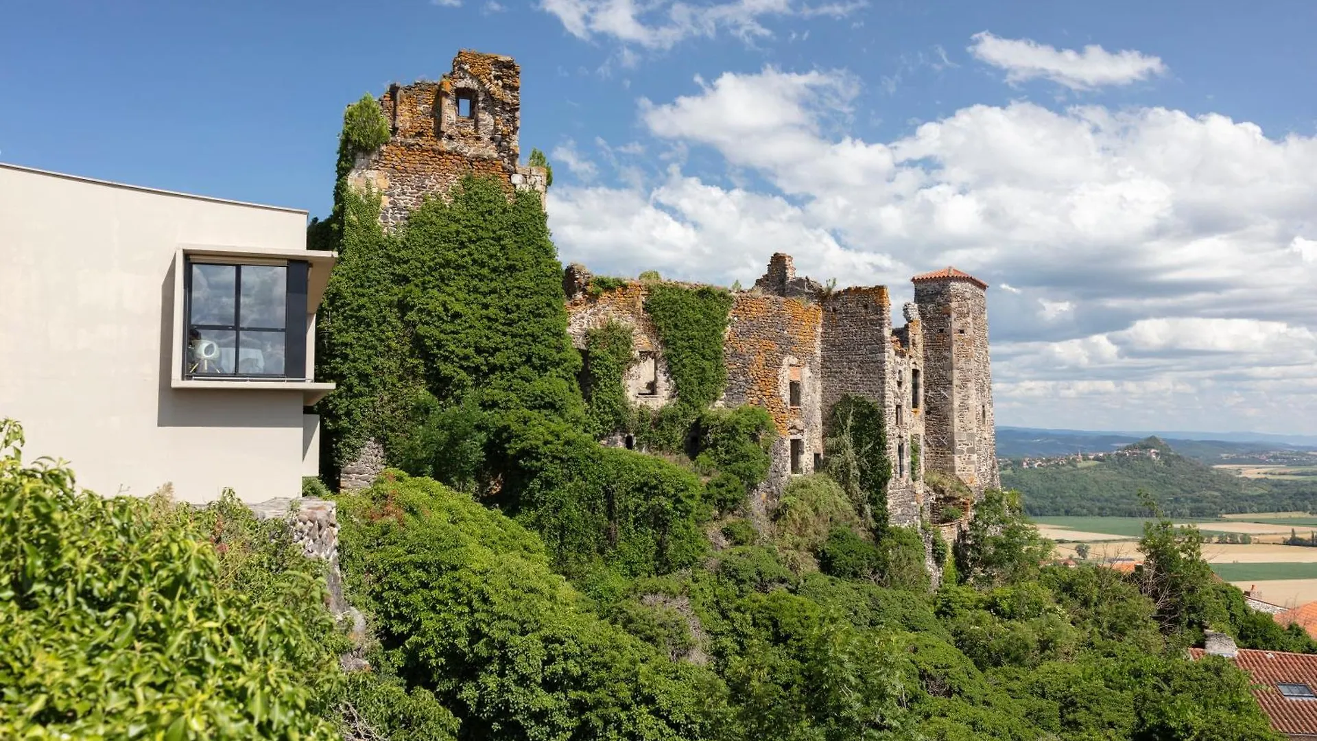 Hotel & Restaurant Origines Par Adrien Descouls - Teritoria Le Broc  5*, Le Broc (Puy-de-Dome)