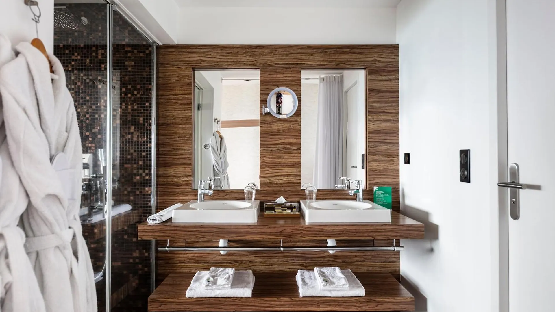 Hotel & Restaurant Origines Par Adrien Descouls - Teritoria Le Broc  Le Broc (Puy-de-Dome)