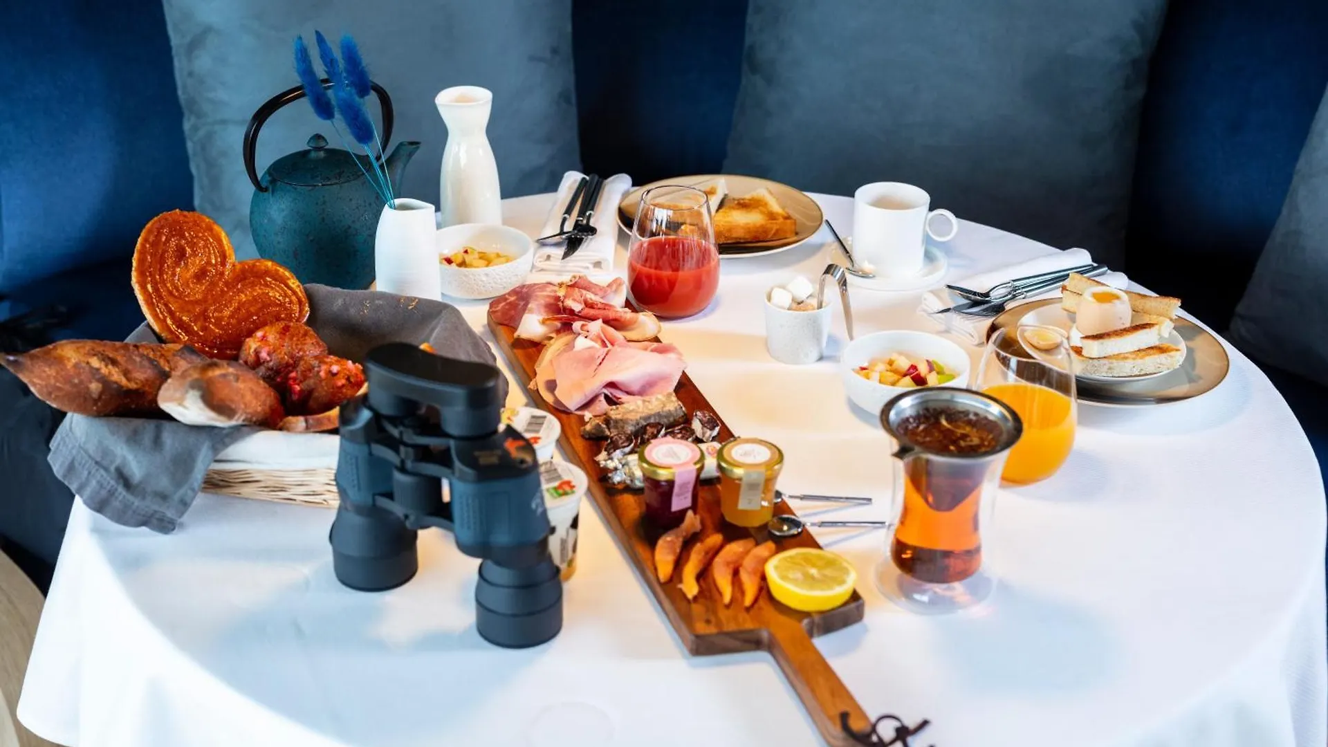 Hotel & Restaurant Origines Par Adrien Descouls - Teritoria Le Broc