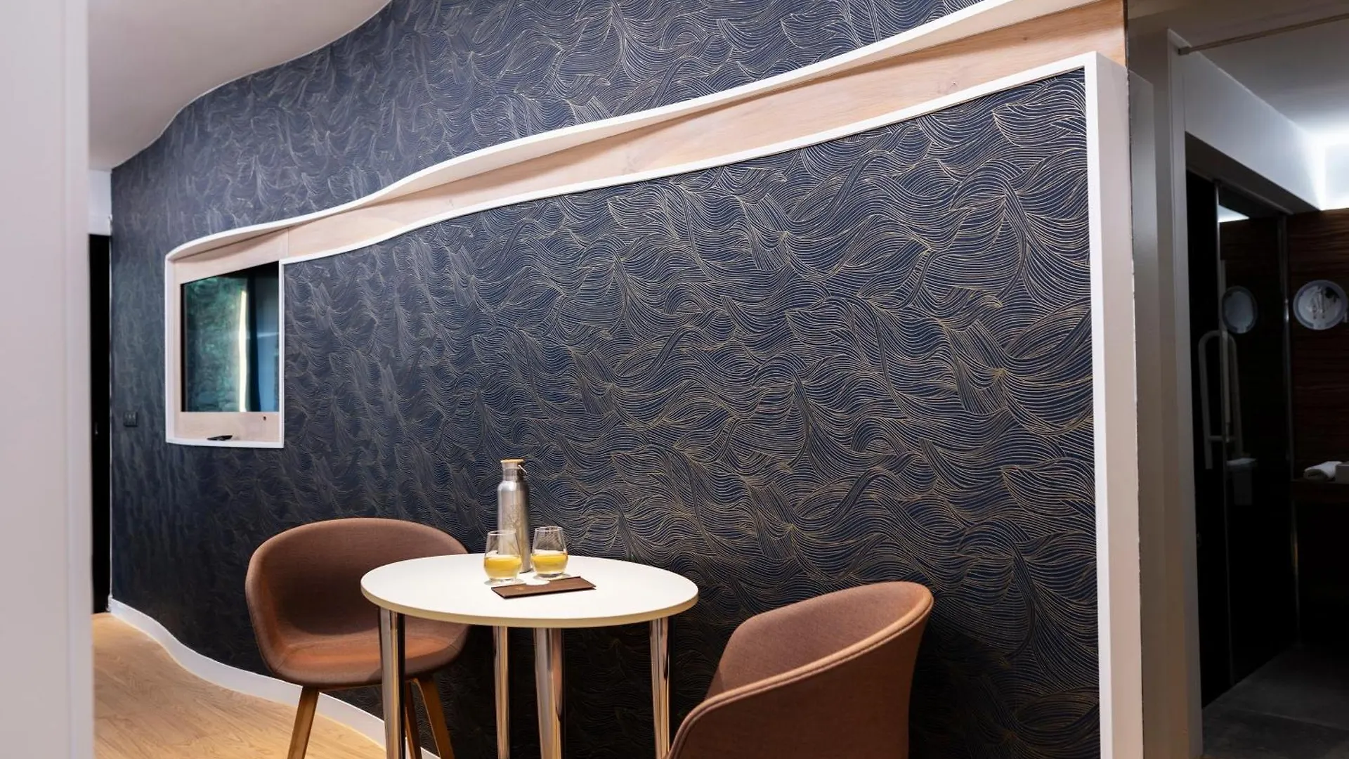 Hotel & Restaurant Origines Par Adrien Descouls - Teritoria Le Broc